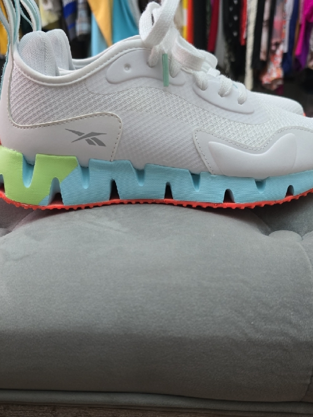 Reebok White Sneakers with Aqua Midsole & Coral Outsole - Picture 10 of 11